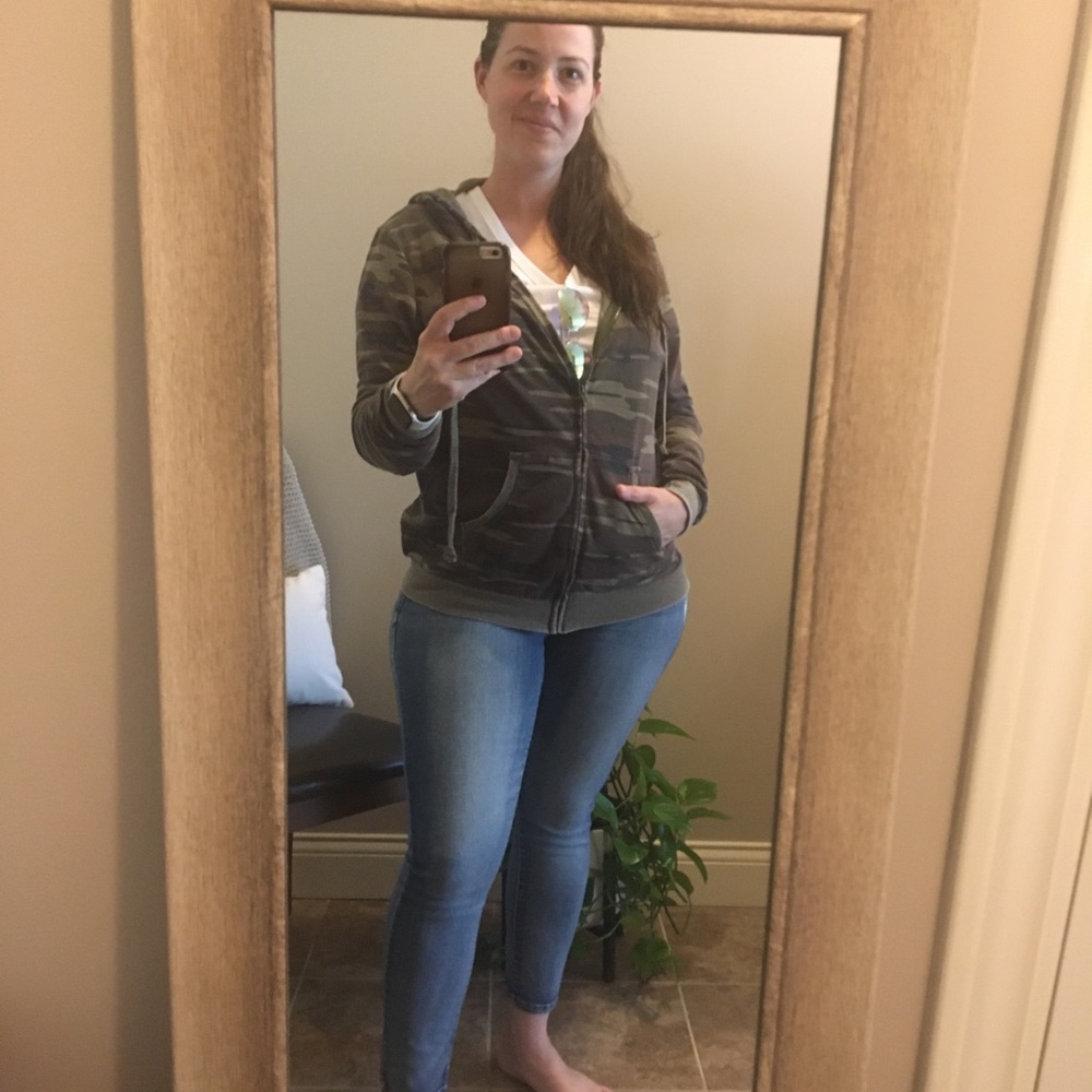 Vanity Hooded Jacket - Picture 4 of 10